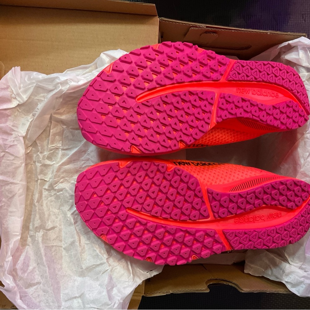 New Balance Racing Shoes - Picture 4 of 4